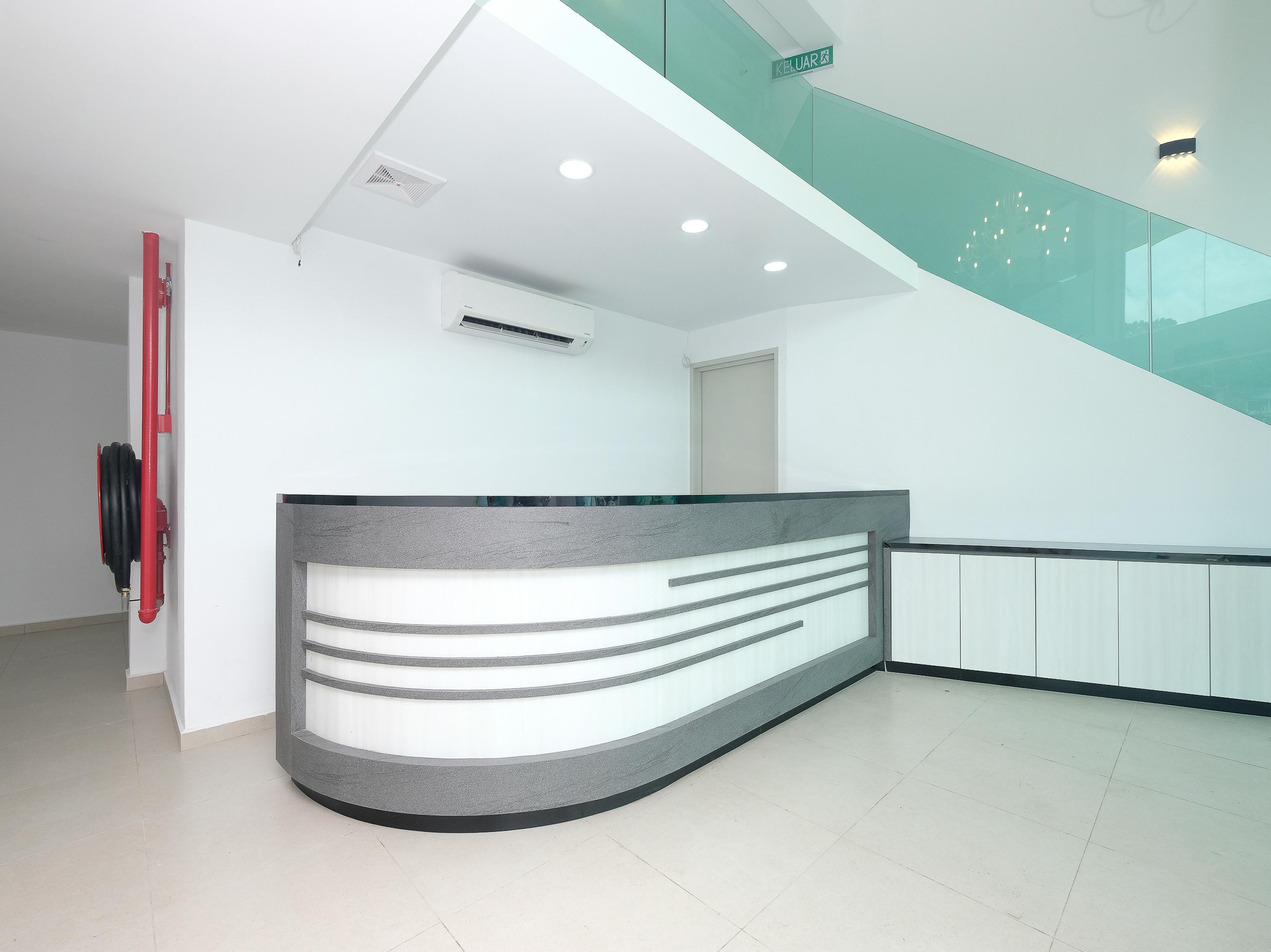 Oyo 44043 First Garden Hotel Kuantan Exterior photo